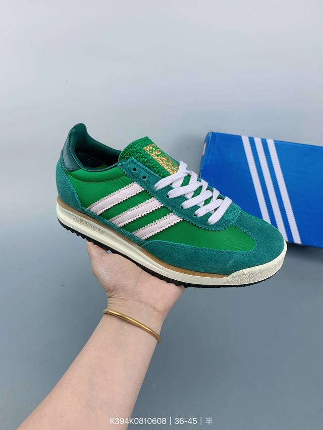 Adidas阿迪达斯圆头德训鞋 size：如图 编码：K394K0810608