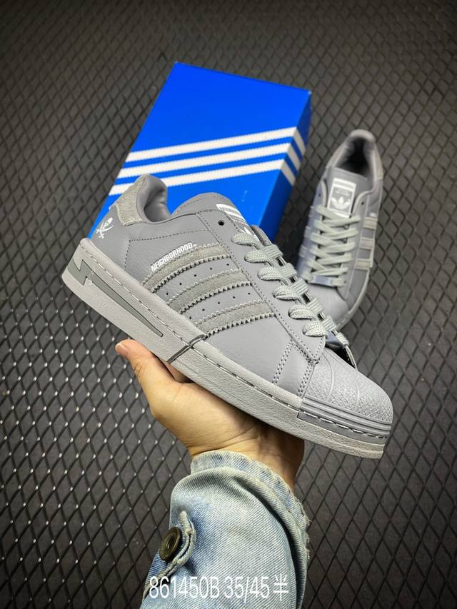 Adidas 三叶草 Originals Superstar 经典贝壳头系列低帮百搭休闲运动板鞋 货号：Ie6115 尺码：35 36 36.5 37.5 38