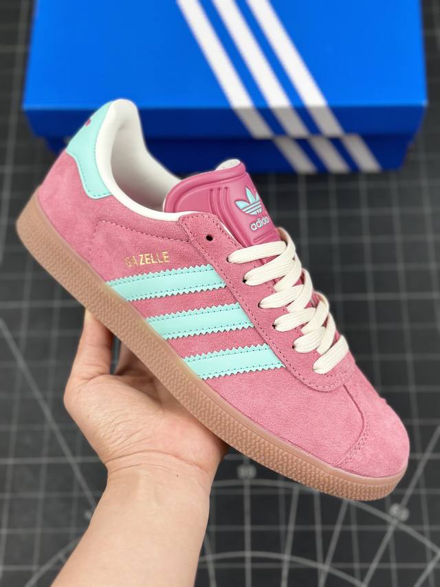 本地 核心私 阿迪达斯 Adidas Originals Gazelle Indoor 复古三叶草防滑透明橡胶板鞋经典运动鞋 这款经典鞋,忠于原版设计,缀撞色三