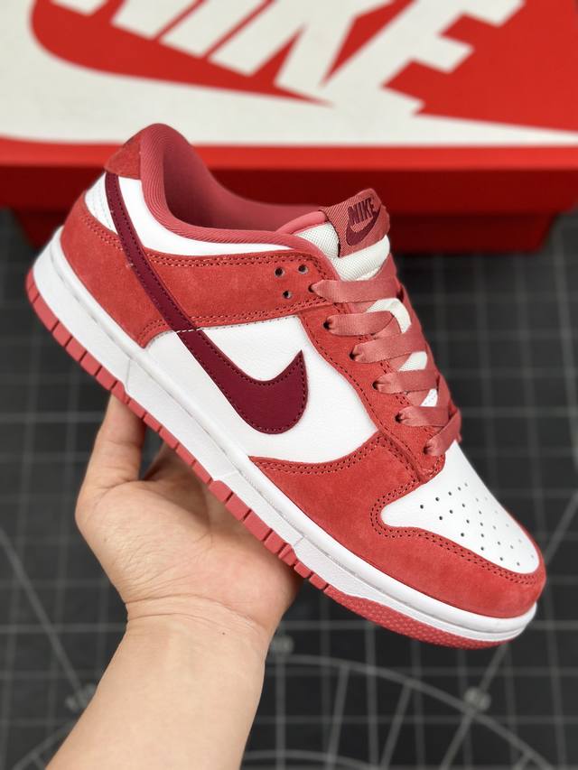 本地 核心私 St版 耐克nike Sb Dunk Low 扣篮系列 白红复古低帮休闲运动滑板板鞋 采用脚感柔软舒适zoomair气垫，有效吸收滑板等极限运动在