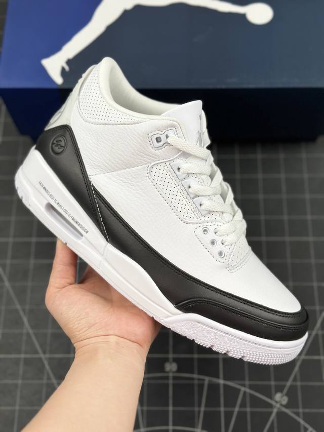 本地 核心私 公司级 Fragment Design X Air Jordan 3 藤原浩 闪电联名 Aj3 乔丹3代 乔丹篮球鞋系列 整鞋以经典百搭的黑白主题