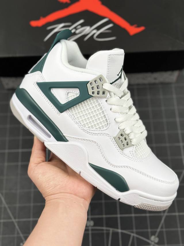 本地 核心私 air Jordan 4 Retro Oxidized Green 氧化绿 Aj4 乔丹4代 乔丹篮球鞋系列 鞋身整体以白色皮革为主色调，辅以翡翠