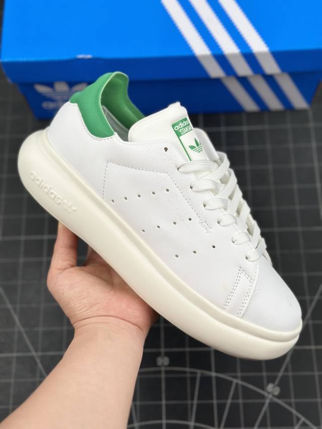 本地 核心私 adidas Originals Stan Smith Pf史密斯面包版系列 松糕经典厚底板鞋 此次全新鞋型选择 Originals 最经典的 S