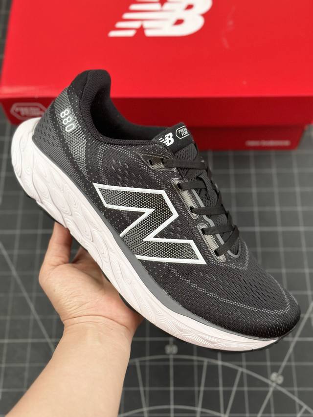 本地 核心私 公司级new Balance Fresh Foamx880 V12 轻盈跑鞋 轻便缓冲低帮跑步鞋 作为880系列的全新产品 Fresh Foam