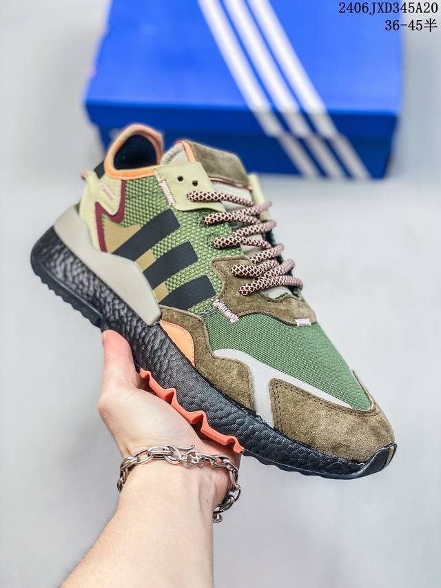 真标阿迪达斯adidas Nite Jogger 2019 Boost 夜行者新配色 复古跑鞋原厂材料 原厂大底 私家独模 网布搭配麂皮拼接打造鞋面 极具复古风