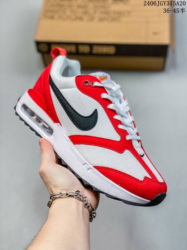 Nk Air Max Dawn 全新缓震气垫跑鞋 #鞋款带来新的外底和鞋帮额外尺寸为鞋子的耐久设计线条增添了新能量。从配色上彰显出浓厚的复古气质。最大的亮点当属