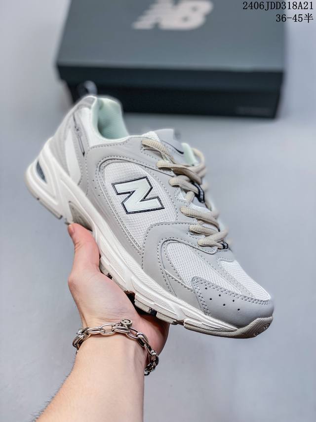 公司级new Balance 530 复古跑鞋 小红书爆款 官网售罄 这双鞋确实是nb家经典复古款式之一，以全新科技诠释，成功打造530鞋款，鞋面在保持530基