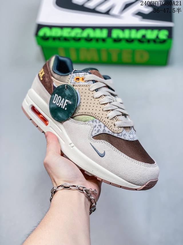 公司级nike Air Max 1 复古休闲跑步鞋 官方同步上架真标原盒 原底原面 正确版型 原版开发 精准细节 市面最高版本 官方货号：Dz4549 100