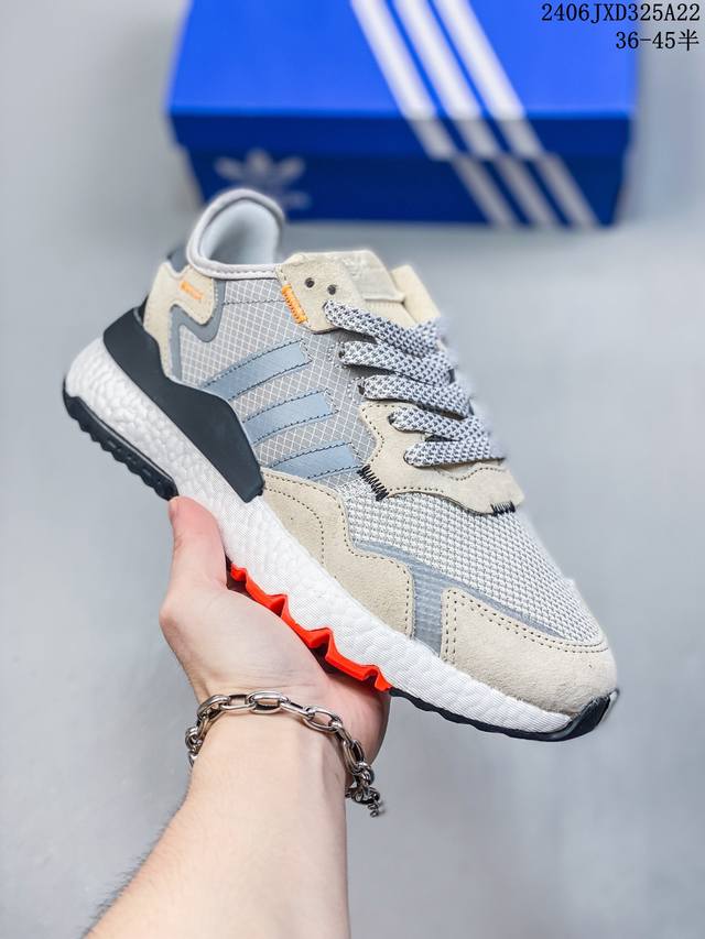 真标阿迪达斯adidas Nite Jogger 2019 Boost 夜行者新配色 复古跑鞋原厂材料 原厂大底 私家独模 网布搭配麂皮拼接打造鞋面 极具复古风