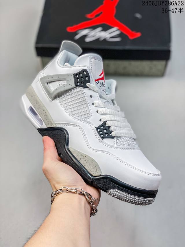 Air Jordan 4 Retro ” Taupe Haze“ 摩卡黑棕小ts Aj4 乔丹4代 Aj4 乔4 黑棕小ts 乔丹篮球鞋系列 整双鞋以灰褐色为主