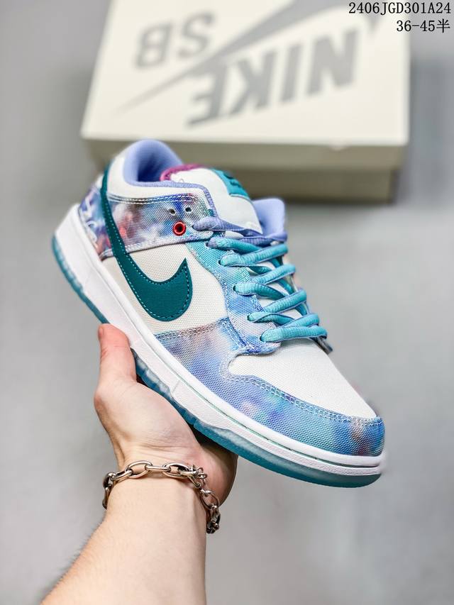 真标带半码 耐克nike Sb Dunk Low 扣篮系列复古低帮休闲运动滑板板鞋。采用脚感柔软舒适zoomair气垫，有效吸收滑板等极限运动在落地时带来的冲击