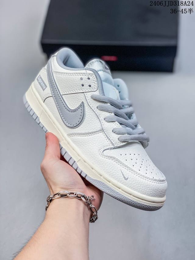 真标带半码 耐克nike Sb Dunk Low 扣篮系列复古低帮休闲运动滑板板鞋。采用脚感柔软舒适zoomair气垫，有效吸收滑板等极限运动在落地时带来的冲击