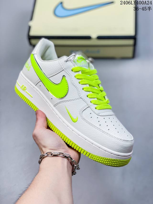 福利特价 耐克nike Air Force 1 Low 空军一号低帮百搭休闲运动板鞋。柔软、弹性十足的缓震性能和出色的中底设计，横跨复古与现代的外型结合，造就出 - 点击图像关闭