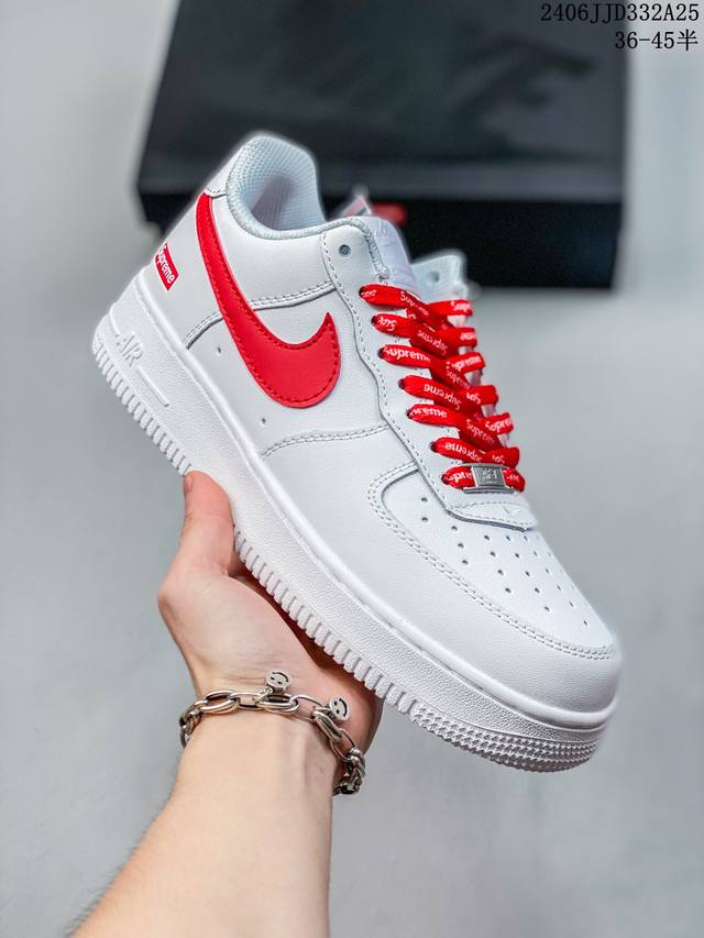 二层牛皮耐克nike Air Force 1 Low 空军一号低帮百搭休闲运动板鞋。柔软、弹性十足的缓震性能和出色的中底设计，横跨复古与现代的外型结合，造就出风