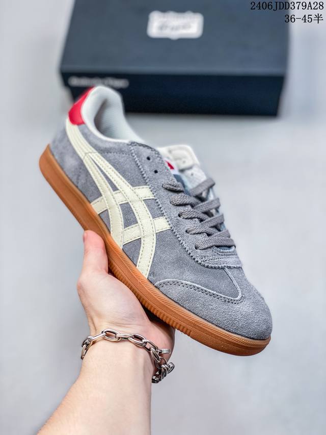 公司级亚瑟士 Onitsuka Tiger Tokuten 复古低帮休闲跑鞋 实拍首发 Tokuten的灵感来源于80年代的室内用鞋 T-Toe前足补强设计 室