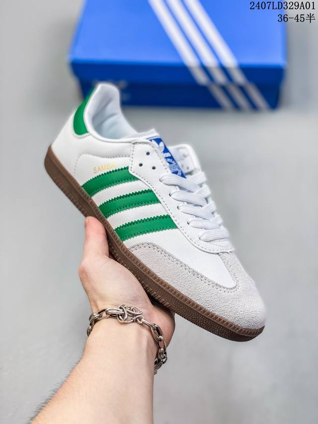 阿迪达斯 德训鞋 Adidas Originals Samba Og Shoes 经典运动鞋小白鞋 T头鞋 彰显休闲摩登风情的时尚经典鞋。它诞生于 年代的足球场