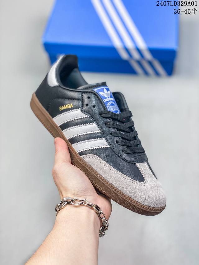 阿迪达斯 德训鞋 Adidas Originals Samba Og Shoes 经典运动鞋小白鞋 T头鞋 彰显休闲摩登风情的时尚经典鞋。它诞生于 年代的足球场