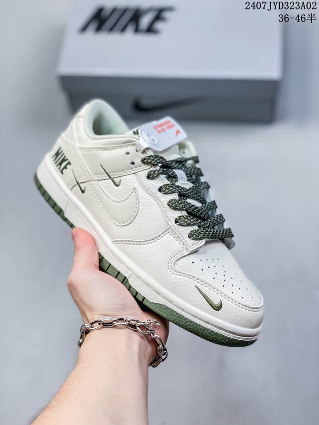 真标带半码 耐克nike Sb Dunk Low 扣篮系列复古低帮休闲运动滑板板鞋。采用脚感柔软舒适zoomair气垫，有效吸收滑板等极限运动在落地时带来的冲击