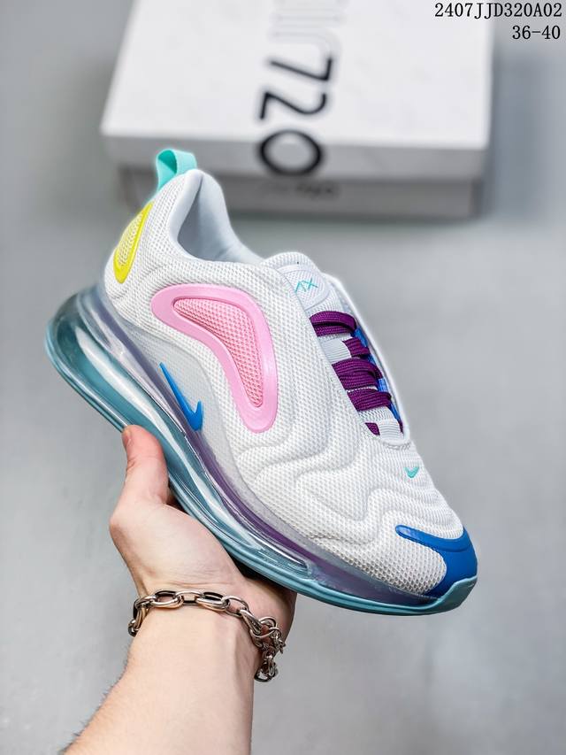 耐克 Nike Air Max 720 全新释出，气垫部分的全新升级，采用全掌一体式设计，整体极具未来感，鞋面部分以流线型凹凸结构组成。 货号：Cj0585-0