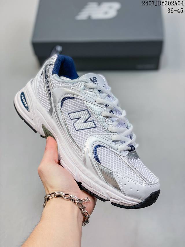 New Balance 530 复古跑鞋 小红书爆款 官网售罄 这双鞋确实是nb家经典复古款式之一，以全新科技诠释，成功打造530鞋款，鞋面在保持530基本线条