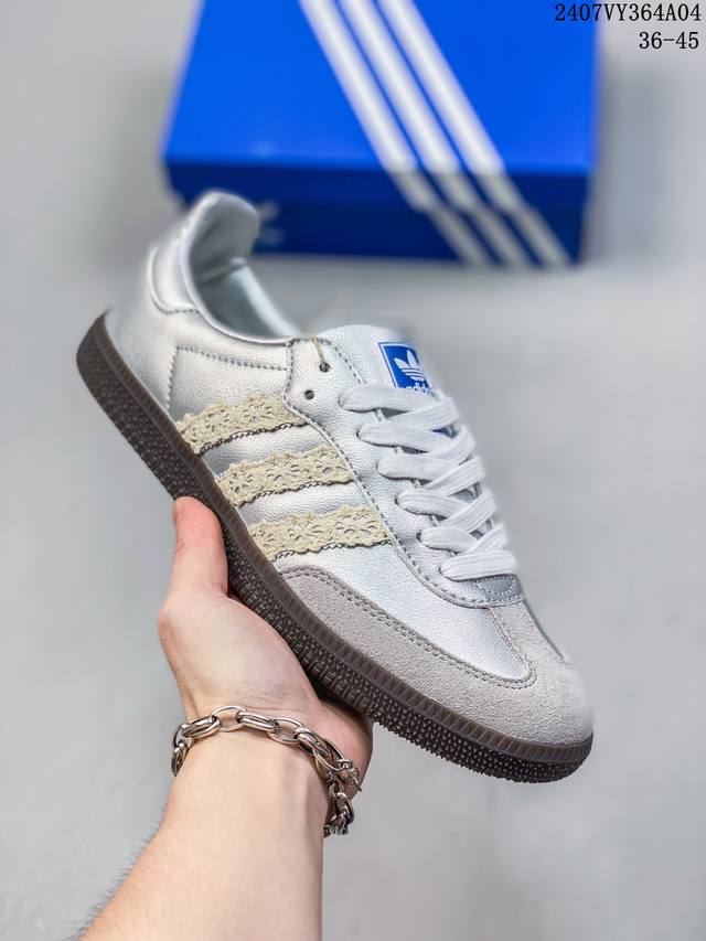 实拍赏析 -H11优选-实拍 Notitle Xadidas Originals Samba 德训鞋 防滑耐磨 低帮板鞋 男女同款 粉蓝 简约大方的造型设计，给