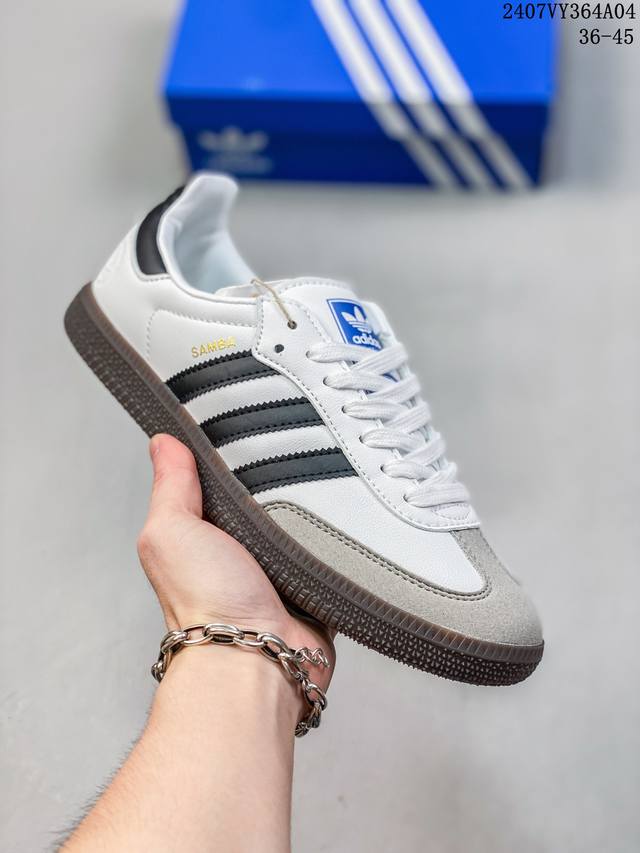 实拍赏析 -H11优选-实拍 Notitle Xadidas Originals Samba 德训鞋 防滑耐磨 低帮板鞋 男女同款 粉蓝 简约大方的造型设计，给