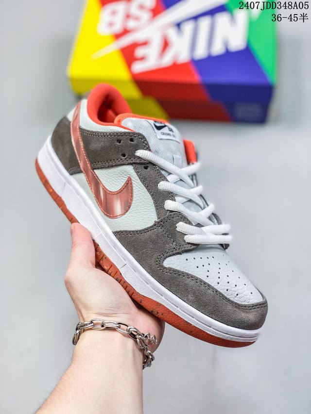 福利特价 耐克nike Dunk Low 板鞋 Sb系列经典百搭休闲运动板鞋加厚鞋舌的填充，使舒适性大大提升，同时也更方便穿脱中底部分则加入了脚感柔软舒适zoo