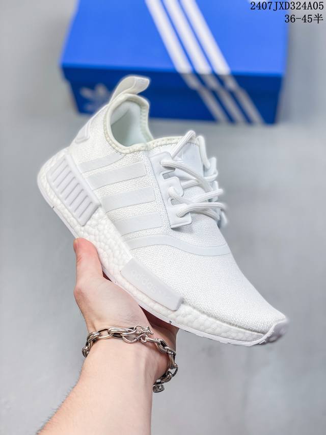 公司级阿迪达斯adidas Nmd R1系列 原进装口boost原料 高密度性弹针织 首发新配色 现货供应 原盒原标 货号:Ie6000 尺码:36 36.5