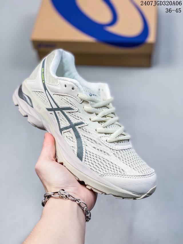 Asics Cel-Cel-Flux 4复古单品 网面休闲透气跑步鞋 鞋款采用亚瑟士amplifoam科技 为运动中带来回弾性和轻量性感受 工程网眼鞋面提供运动