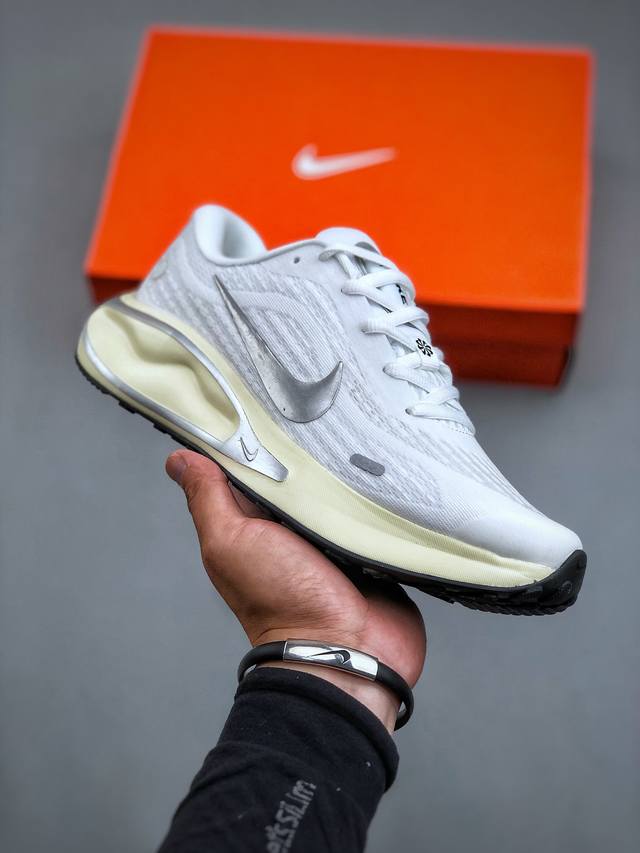 耐克nike Journey Run White Metallic Silver 旅程慢跑系列低帮轻质缓震休闲运动公路跑步鞋“白氧化液态银钩子”Fj7765-1