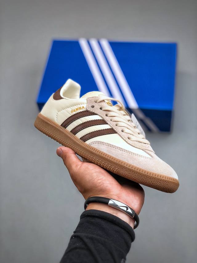 阿迪达斯 三叶草adidas Originals Samba Og桑巴舞系列绅士德训足球风百搭低帮休闲运动板鞋 #男女鞋半码制#采用荔枝纹纤维革组合磨砂革鞋面材