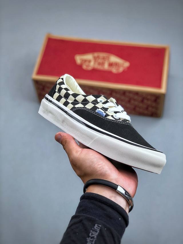 久等！当季最好看的棋盘格！ Vans Anaheim Factory Era 95 Dx 万斯 安纳海姆 黑白棋盘格 低帮硫化板鞋 帆布鞋 鞋身总体采用era