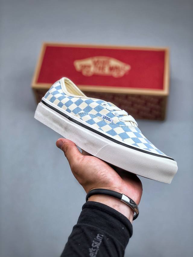 久等！当季最好看的棋盘格！ Vans Anaheim Factory Era 95 Dx 万斯 安纳海姆 黑白棋盘格 低帮硫化板鞋 帆布鞋 鞋身总体采用era