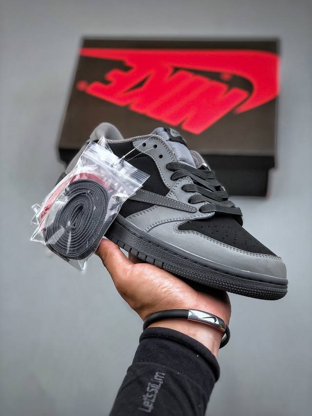 Travis Scott X Air Jordan 1 ”灰黑 “ 联名倒钩 低帮文化篮球鞋 完美品质出货 细节如图所示 鞋面切割工整 冲孔整齐干净 中底拉帮线