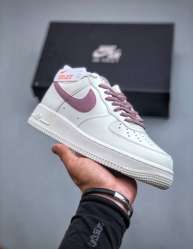 Nike Air Force 1 '07 布面空军一号低帮休闲板鞋 3M炫彩反光 进口牛筋布 原楦头原纸板 纯正空军版型 定制鞋盒 全掌内置全掌气垫 原厂中底钢