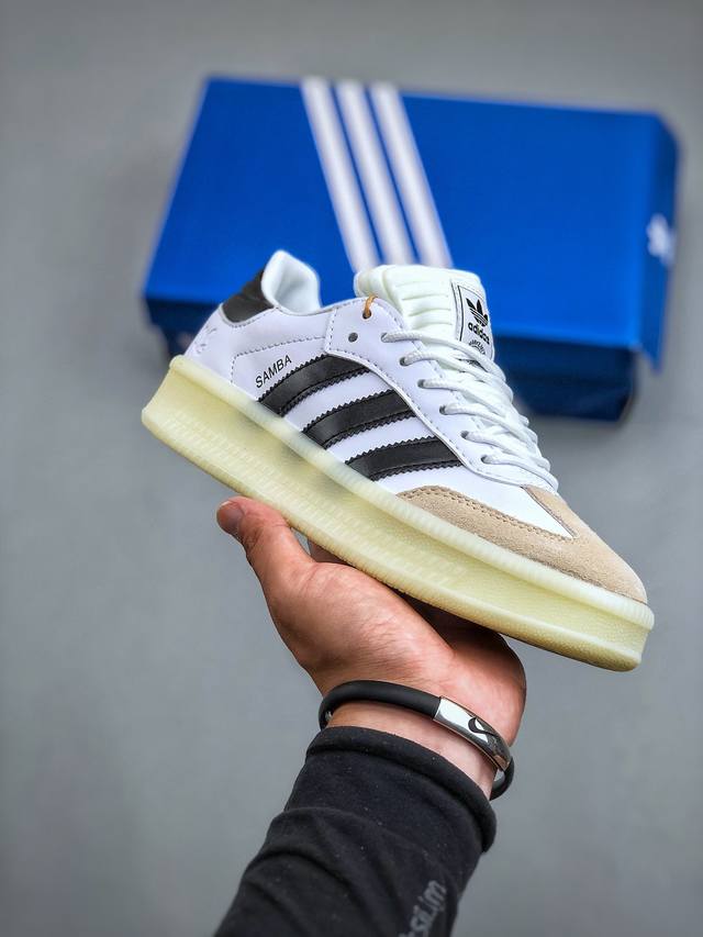 Adidas Samba Xlg White Gold Black 桑巴舞加大厚底版系列德训风百搭松糕休闲运动板鞋“联名皮革白黑金” 货号：Ih8643 尺码：