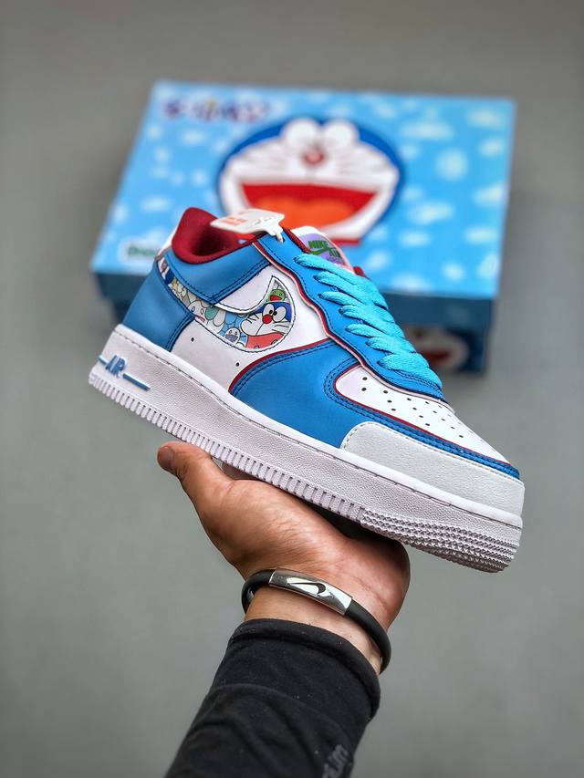 Nike Air Force 1′07 Lowdoraemon”机器猫主题 空军一号低帮百搭休闲运动板鞋 Bq8988-106 柔软、弹性十足的缓震性能和出色的