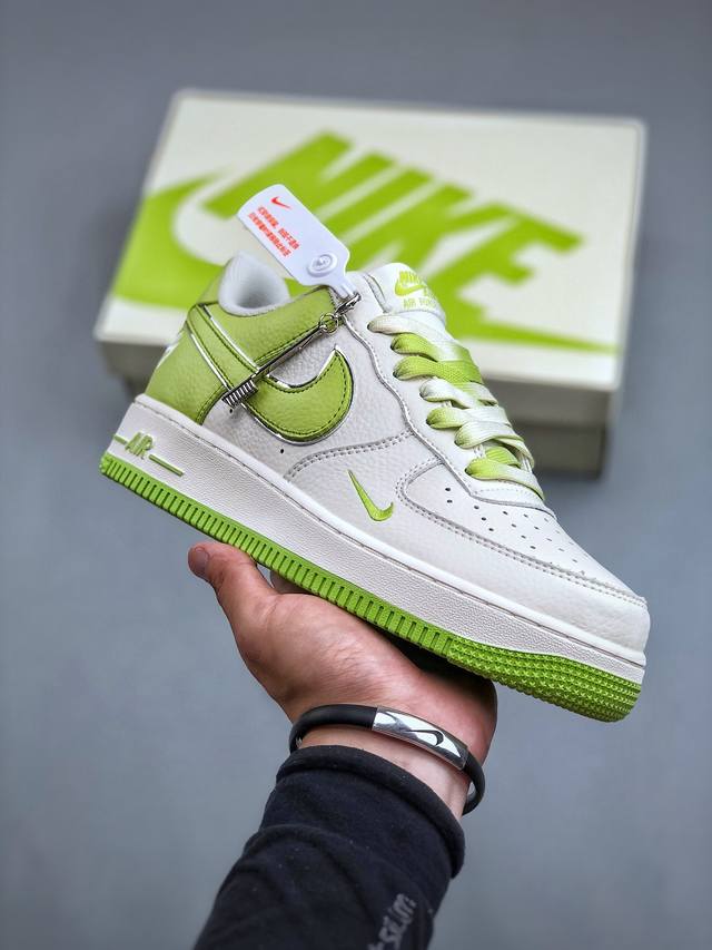 Nike Air Force 1′07 Low 空军一号低帮百搭休闲运动板鞋 Io5636-222 柔软、弹性十足的缓震性能和出色的中底设计 横跨复古与现代的外