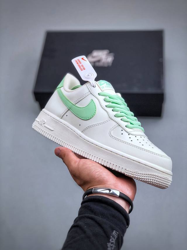 Nike Air Force 1′07 Low 空军一号低帮百搭休闲运动板鞋 Cq5059-223 柔软、弹性十足的缓震性能和出色的中底设计 横跨复古与现代的外