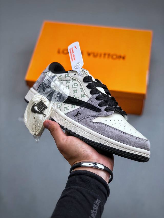 Lv X Air Jordan 1 Low 灰黑猪八印花此款主张打破传统的工业化流水线设计限制，以made By Ideas的超级创意为理念，集结众多潮流设计师