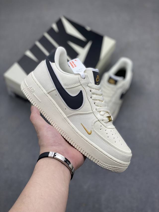 官方同步发售 公司级 Nike Air Force 1 '07 黑金布面空军一号低帮休闲板鞋 3M炫彩反光 进口牛筋布 原楦头原纸板 纯正空军版型 定制鞋盒 全