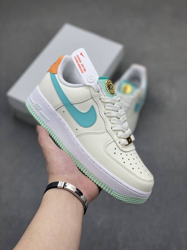 Air Force 1 '07 Low 奥运 原楦头原纸板 打造纯正空军版型 #专注外贸渠道 全掌内置蜂窝气垫 #原盒配件 原厂中底钢印、拉帮完美 官方同步上架