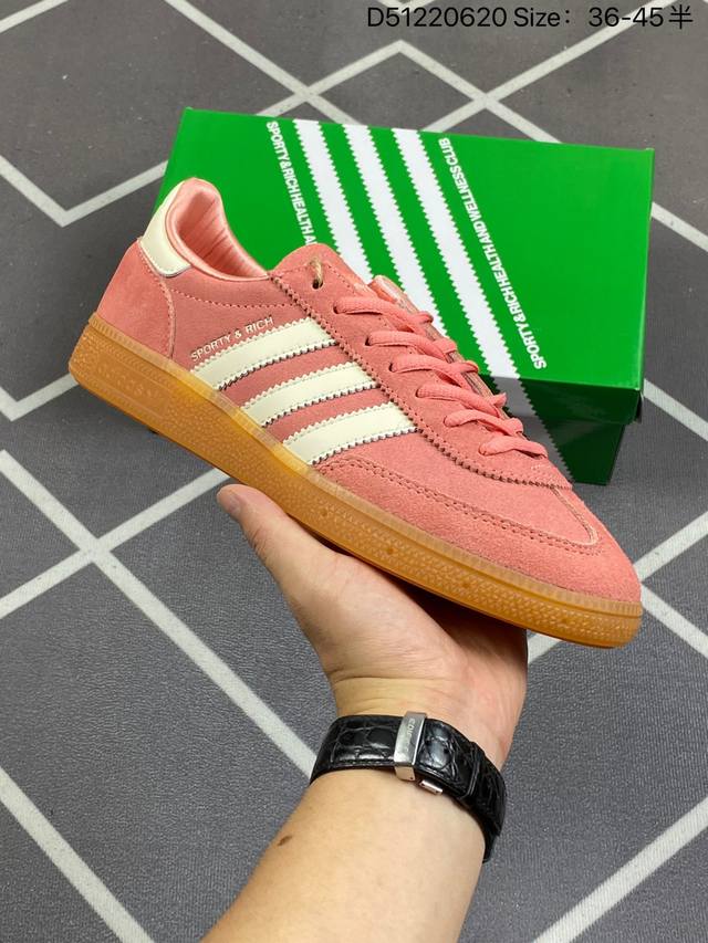 公司级adidas Handball Spezial 官方正确版本 阿迪达斯经典款 复古休闲板鞋 牛筋耐磨大底 承载青春情怀的板鞋 经典三条杠装饰鞋侧 品牌辨识