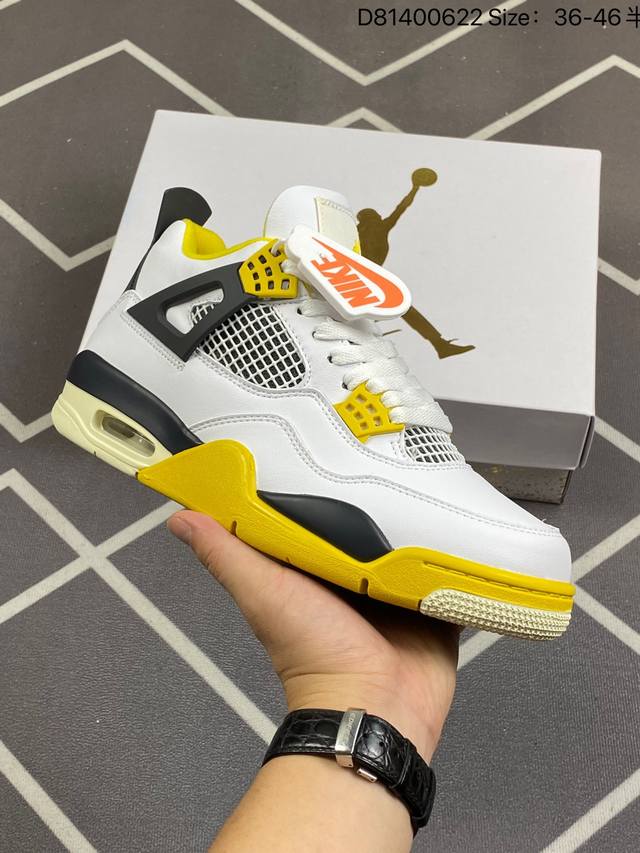 耐克 Nike Air Jordan 4 Retro Og迈克尔 乔丹aj4代乔4 中帮复古休闲运动文化篮球鞋。秉承轻量化的速度型篮球鞋设计思想完成设计，降低重