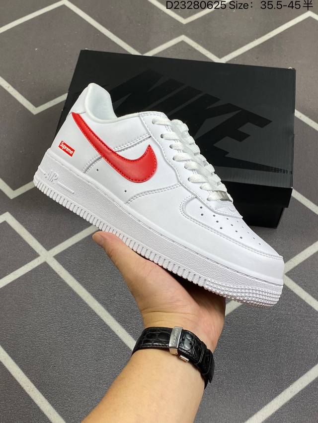 公司级耐克nike Air Force 1 Low 空军一号低帮百搭休闲运动板鞋。柔软、弹性十足的缓震性能和出色的中底设计，横跨复古与现代的外型结合，造就出风靡