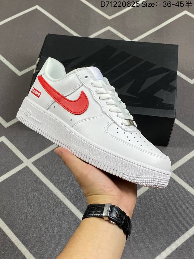 公司级耐克nike Air Force 1 Low 空军一号低帮百搭休闲运动板鞋。柔软、弹性十足的缓震性能和出色的中底设计，横跨复古与现代的外型结合，造就出风靡