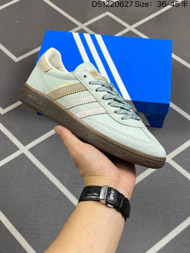 公司级adidas Handball Spezial 官方正确版本 阿迪达斯经典款 复古休闲板鞋 全鞋采用反毛皮制作 牛筋耐磨大底 承载青春情怀的板鞋 经典三条