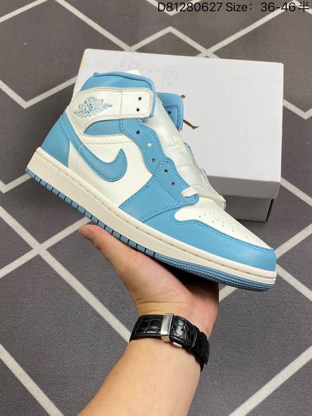 Air Jordan 1 Mid 中帮 天猫贸外客户订单 全新批次 原装模原大底 全鞋原厂制定皮料，手感细正腻确折边工艺 完美节细诠释 官方货号：Bq6472-