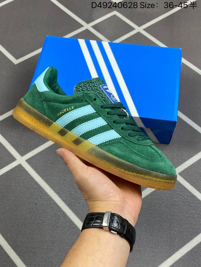 Adidas Originals Gazelle Indoor 复古单品 自1960年代发售以来，“Gazelle”系列凭借其古典复古魅力，一直备受喜爱。如今，