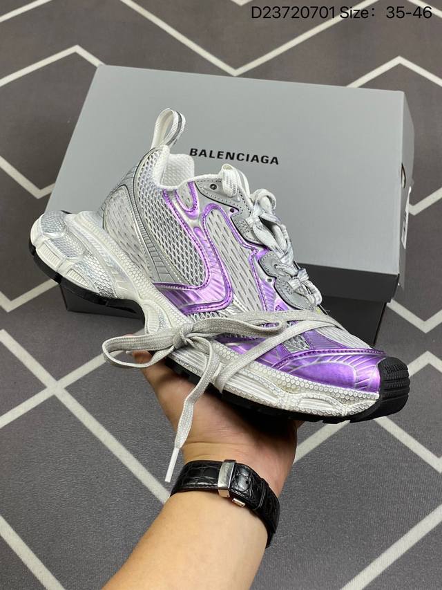 公司级balenciaga 巴黎世家 采用环保再生超纤革与网眼织物鞋面材质 原鞋一致重度做旧效果 ，全原装eva环保去臭环型鞋垫，全新开发5层私模,搭载轻量发泡